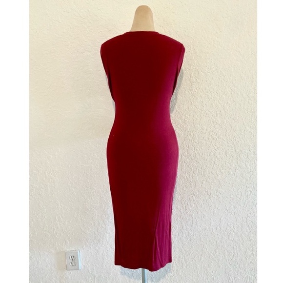 🔥 Dark Red Sleeveless Dress - Picture 2 of 6